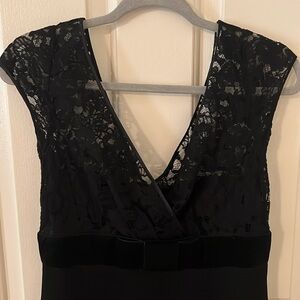 Dress with lace detail